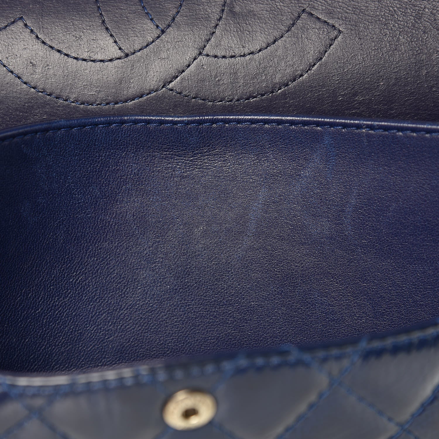 Chanel Distressed Patent Quilted 2.55 Reissue 226 Flap Navy 13 of 16