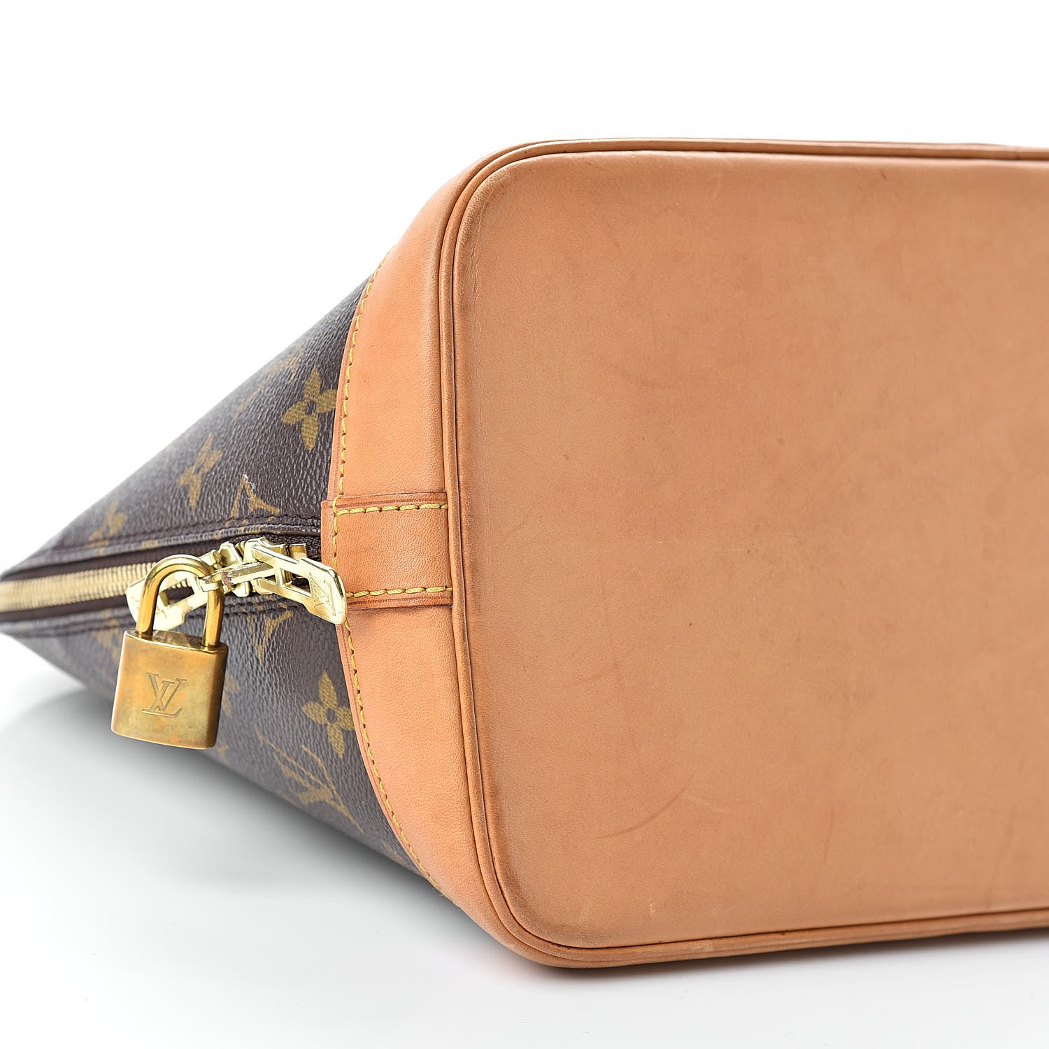 Louis Vuitton Monogram Alma PM 9 of 20
