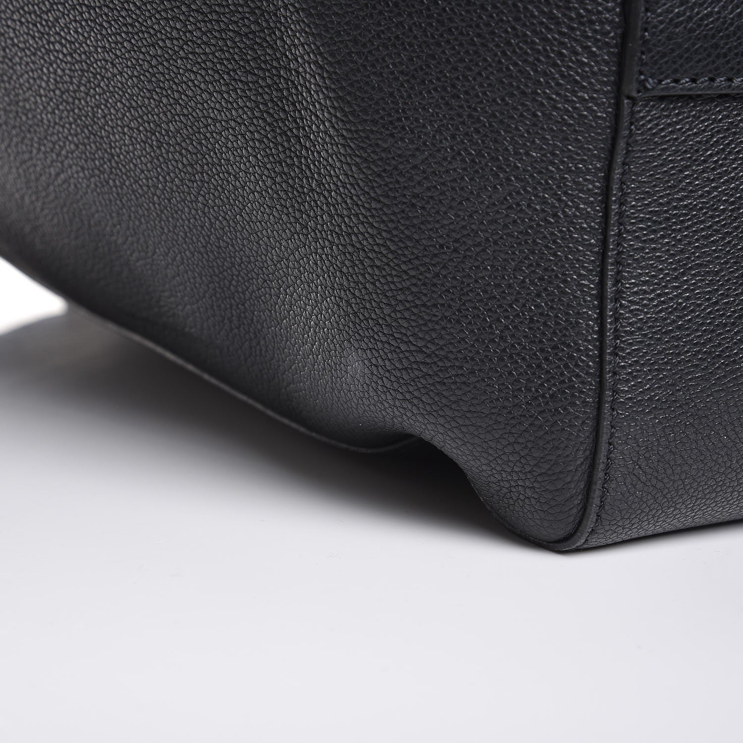 Burberry Grainy Calfskin Large Bonded Tote Black 13 of 15