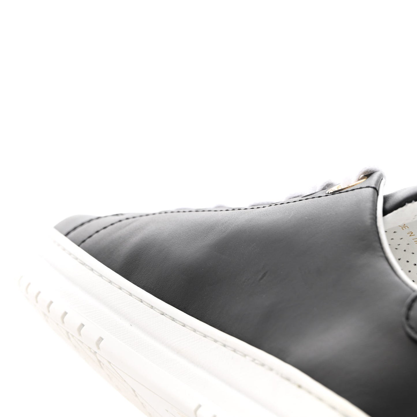 Vitello Soft Metal Triangle Logo Womens Edge Low Top 30mm Sneakers 39 Black White