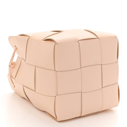 Bottega Veneta Nappa Maxi Intrecciato Cassette Bucket Bag Melon Washed 4 of 10