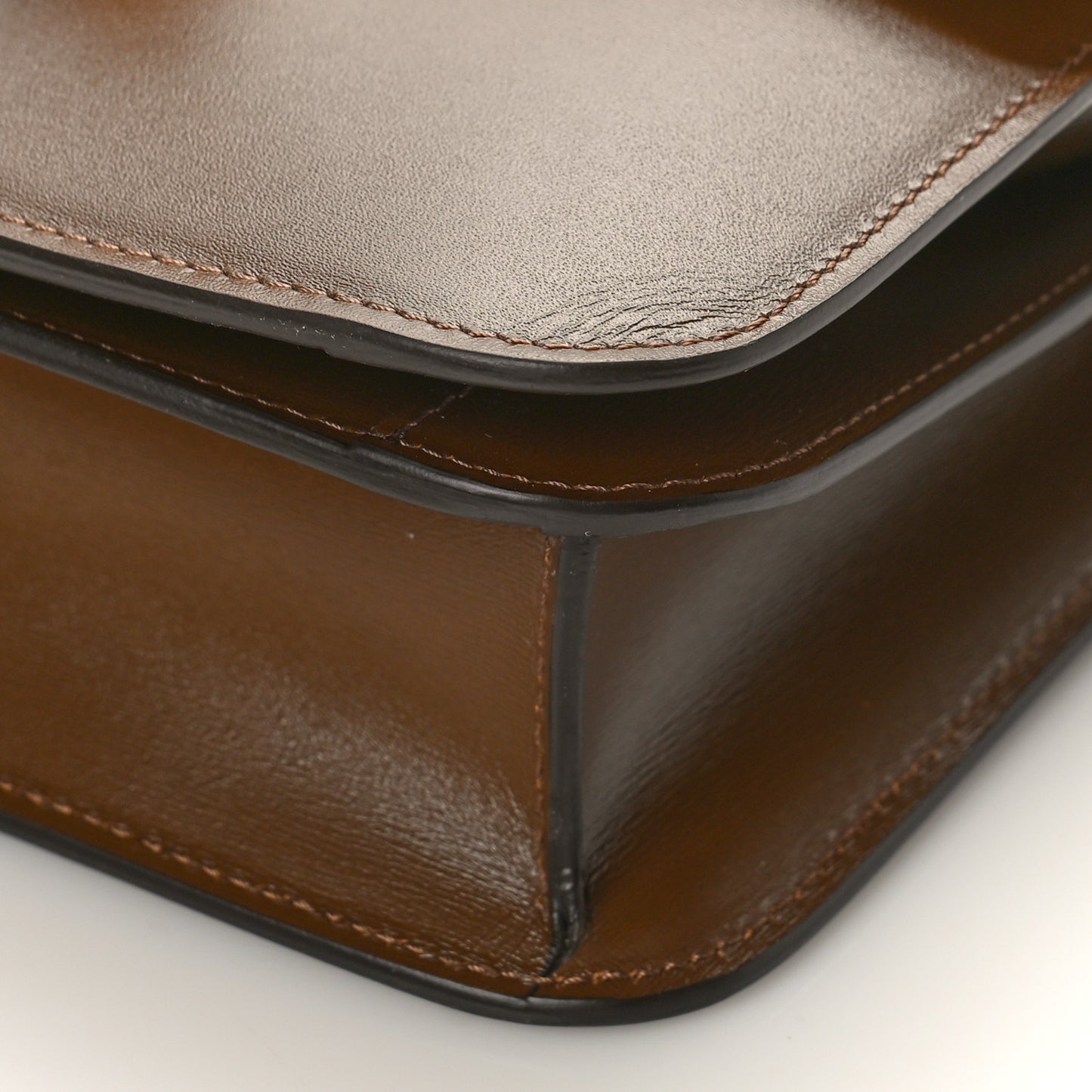 Box Calfskin Medium Classic Box Flap Bag Camel