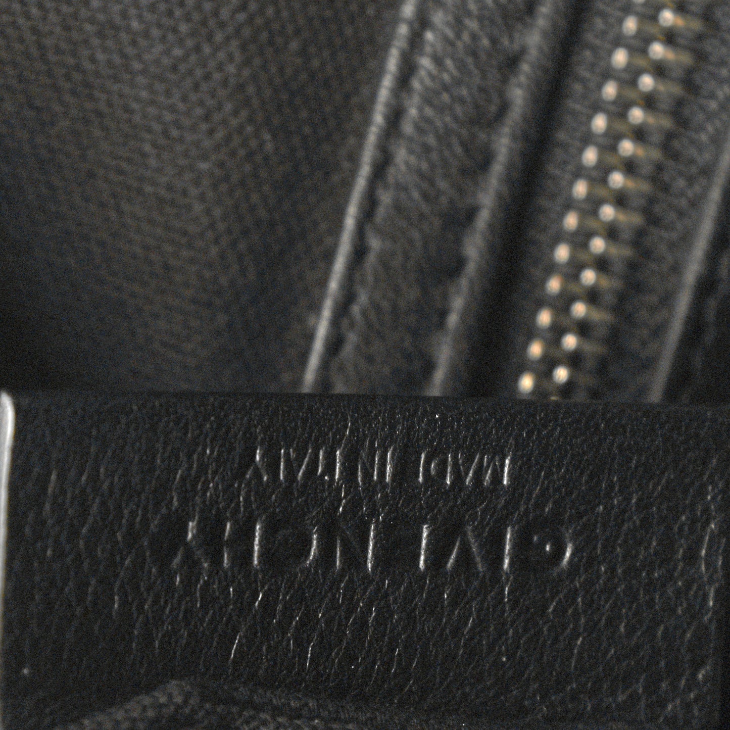 Sugar Goatskin Nightingale Trolley Bag Black