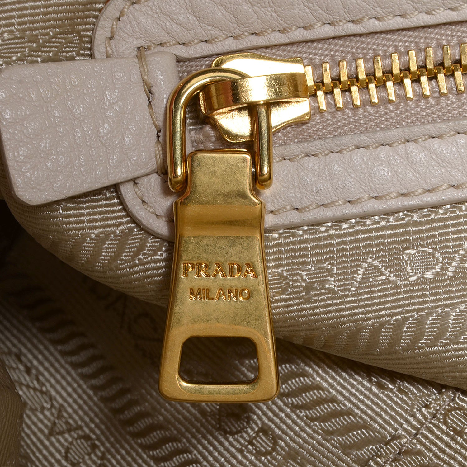 Prada Vitello Daino Zip Tote Talco 4 of 14