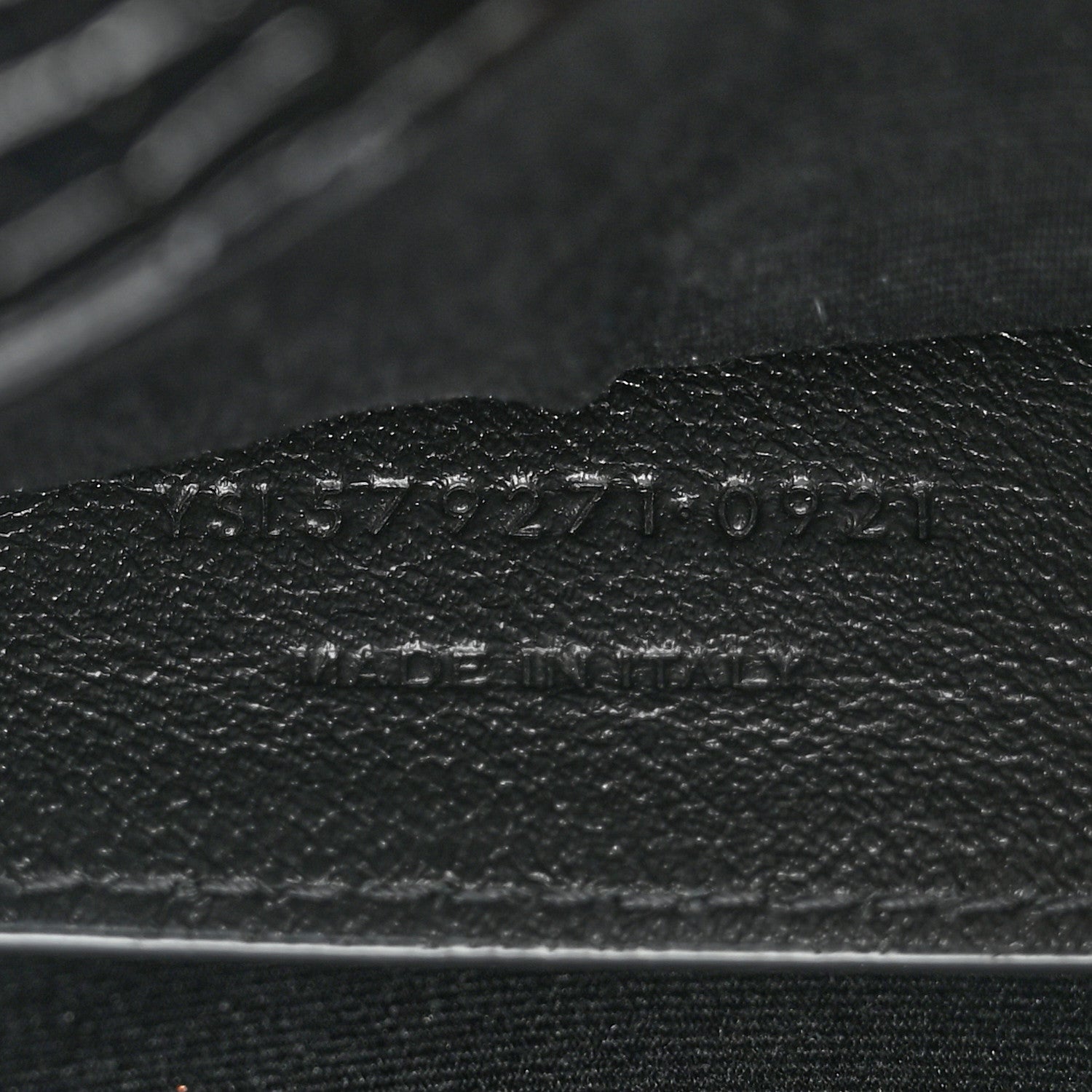 Saint Laurent Shiny Calfskin Crocodile Embossed Manhattan Baguette Black 7 of 12