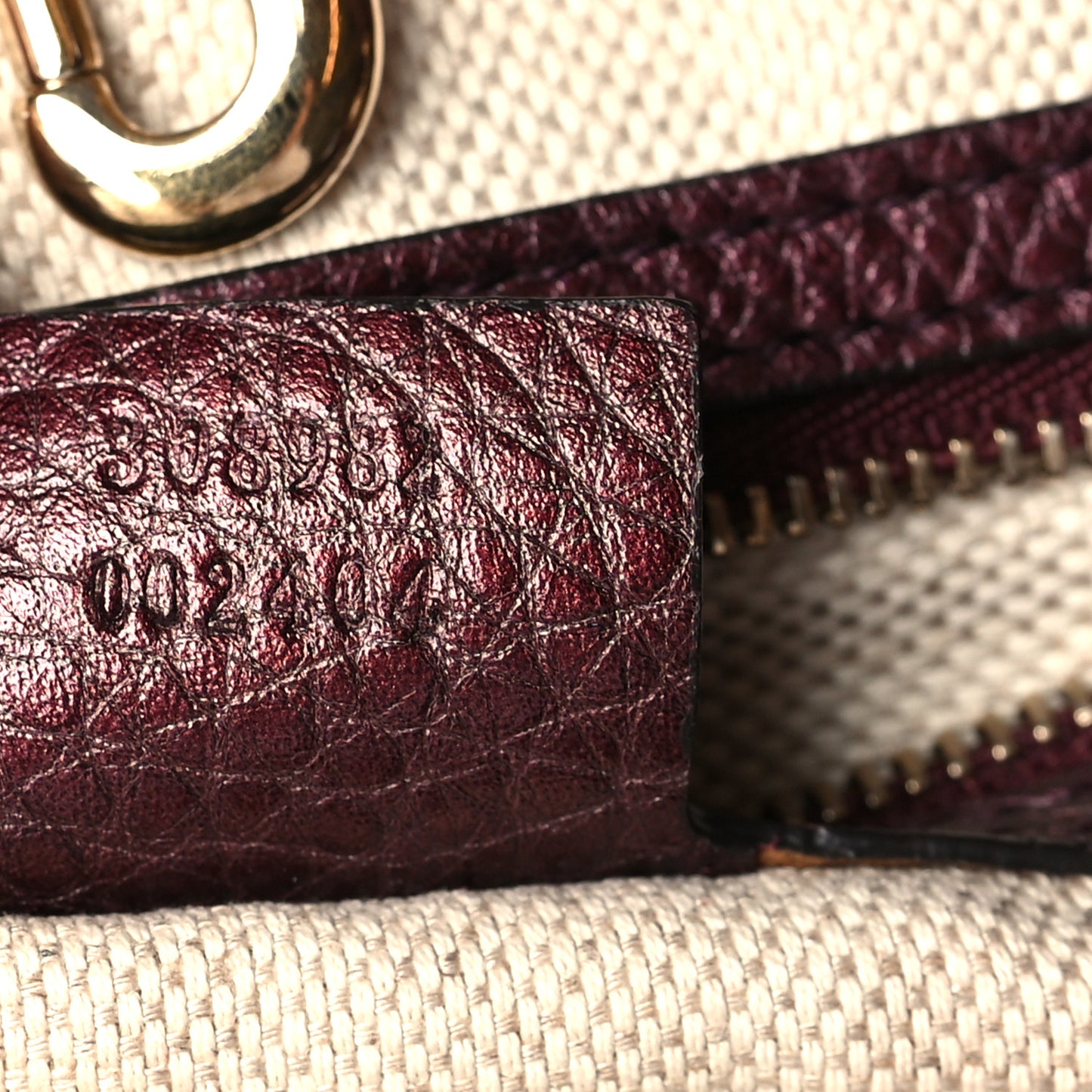 Metallic Cellarius Calfskin Medium Soho Chain Shoulder Bag Classic Burgundy