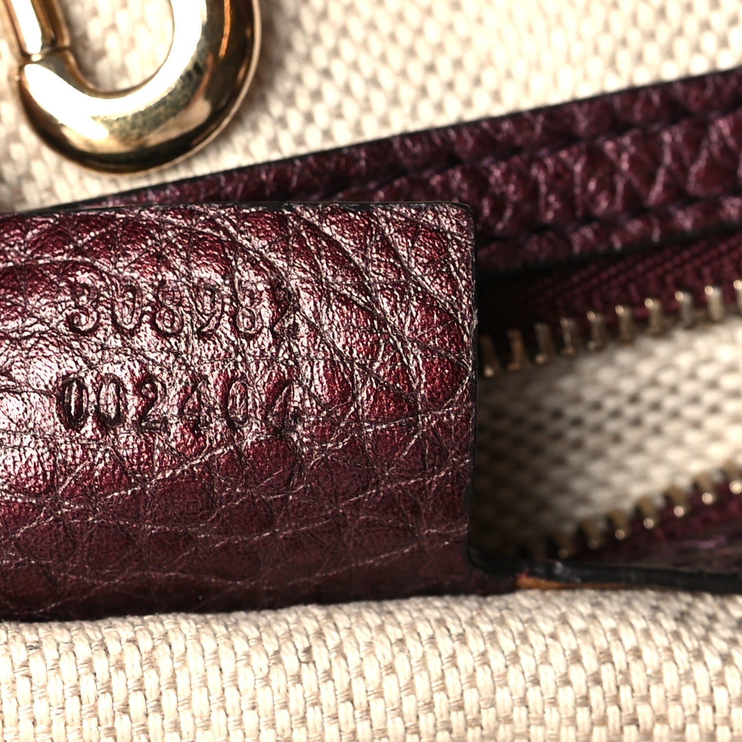 Gucci Metallic Cellarius Calfskin Medium Soho Chain Shoulder Bag Classic Burgundy 7 of 11