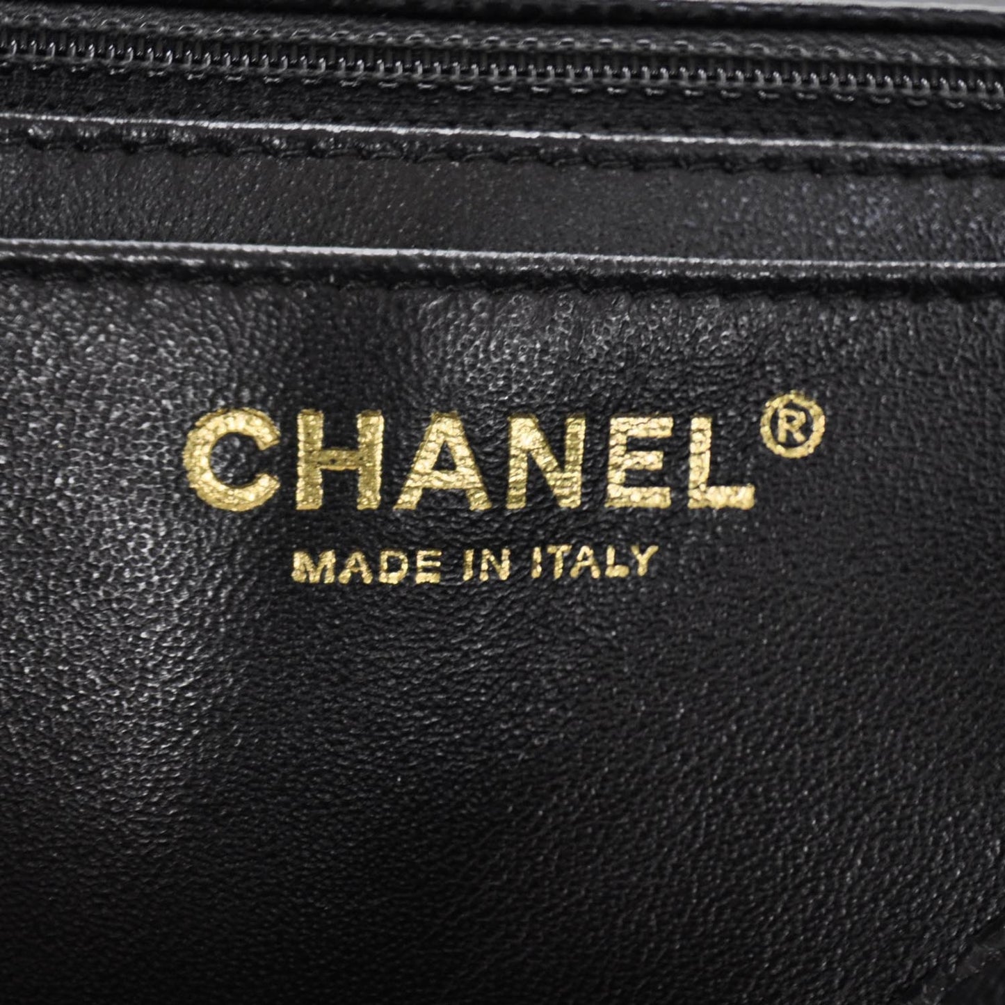 Caviar Quilted Jumbo Flap Black GHW