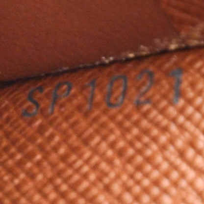 Louis Vuitton Monogram Medium Ring Agenda 7 of 7