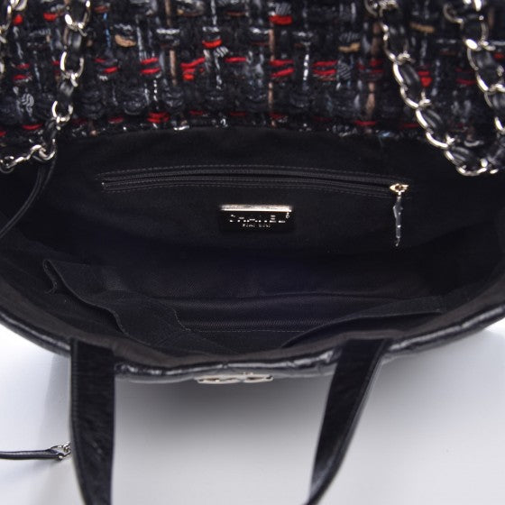 Glazed Calfskin Quilted Tweed Portobello Tote Black Red