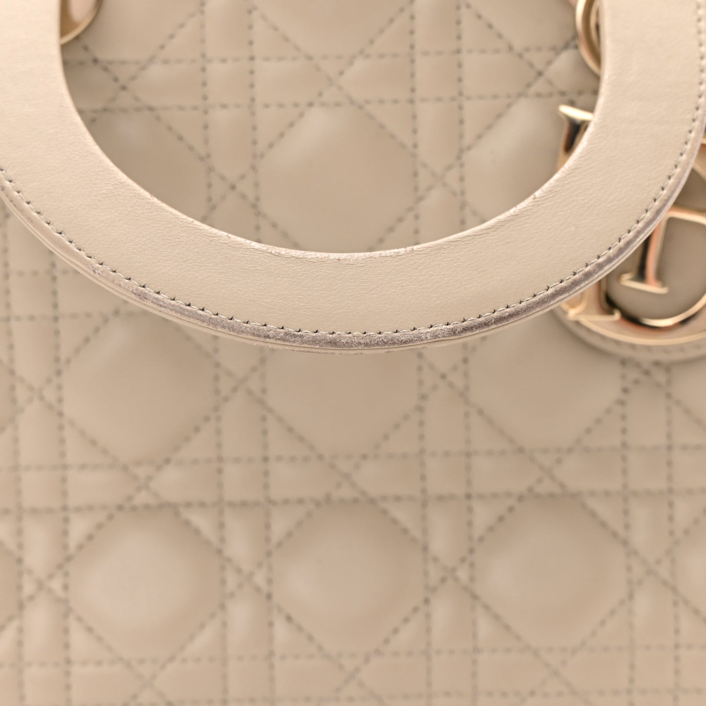 Lambskin Cannage Medium Lady Dior Beige