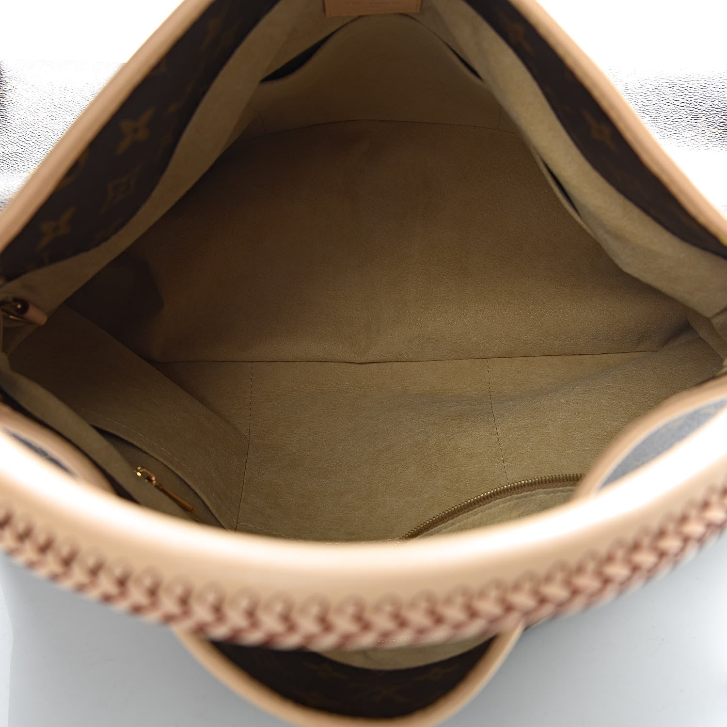 Louis Vuitton Monogram Artsy MM 5 of 10