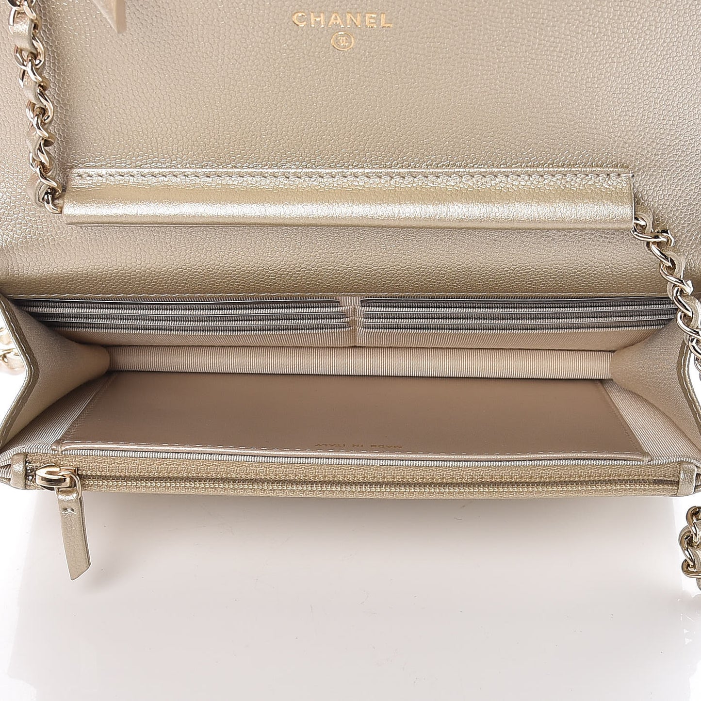 Pearly Caviar Quilted Wallet On Chain WOC Light Gold
