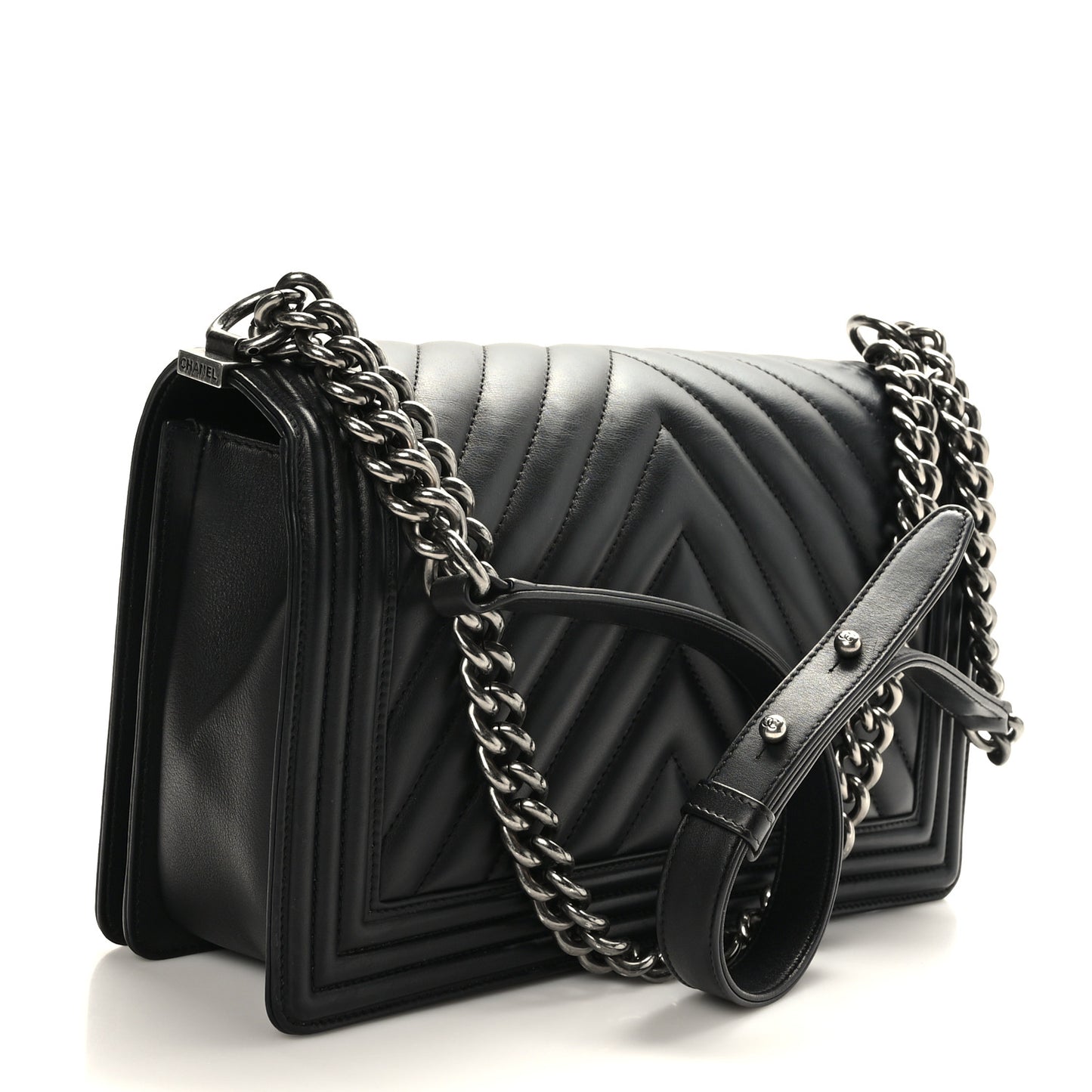 Lambskin Chevron Quilted New Medium Boy Flap Black