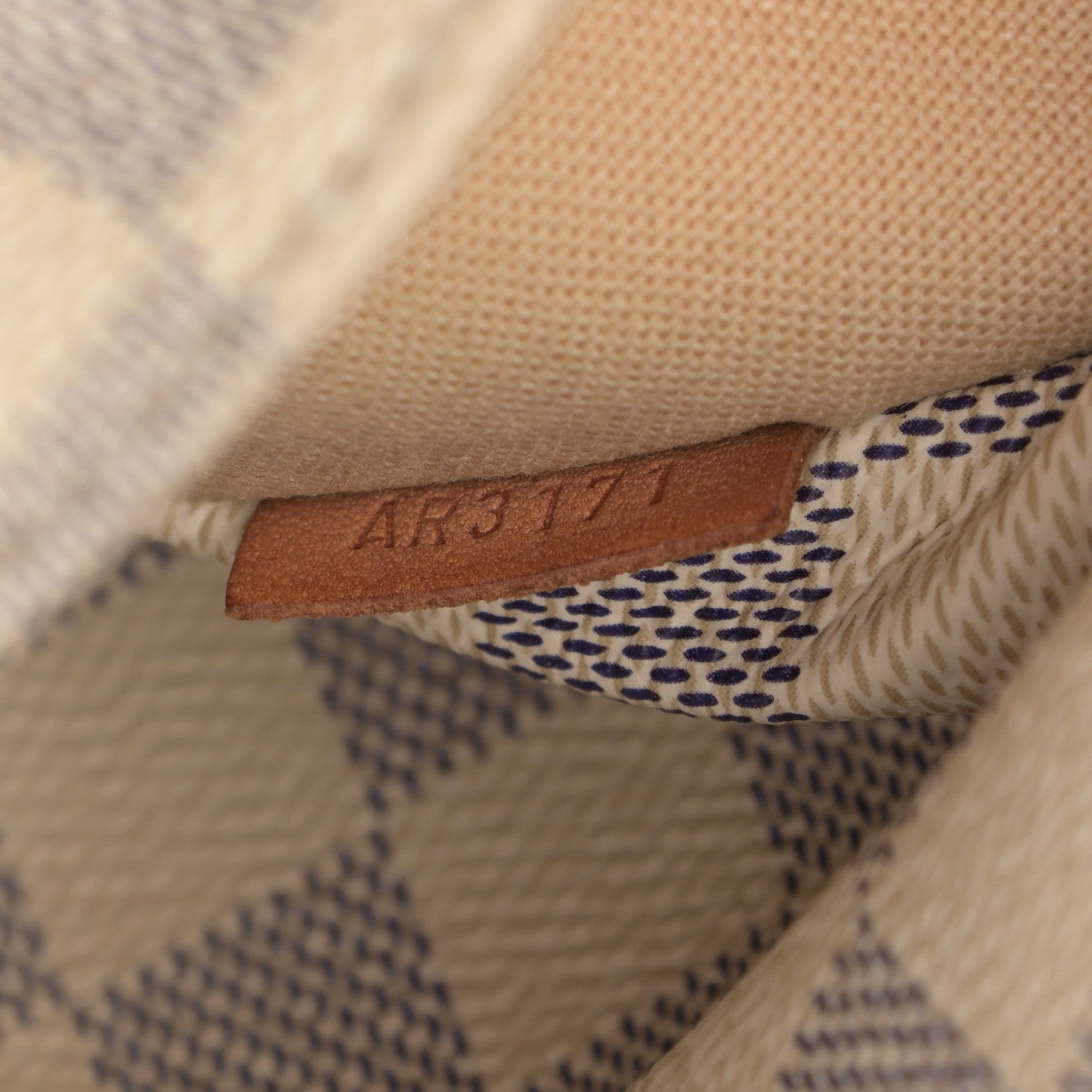 Louis Vuitton Damier Azur Totally MM 7 of 12