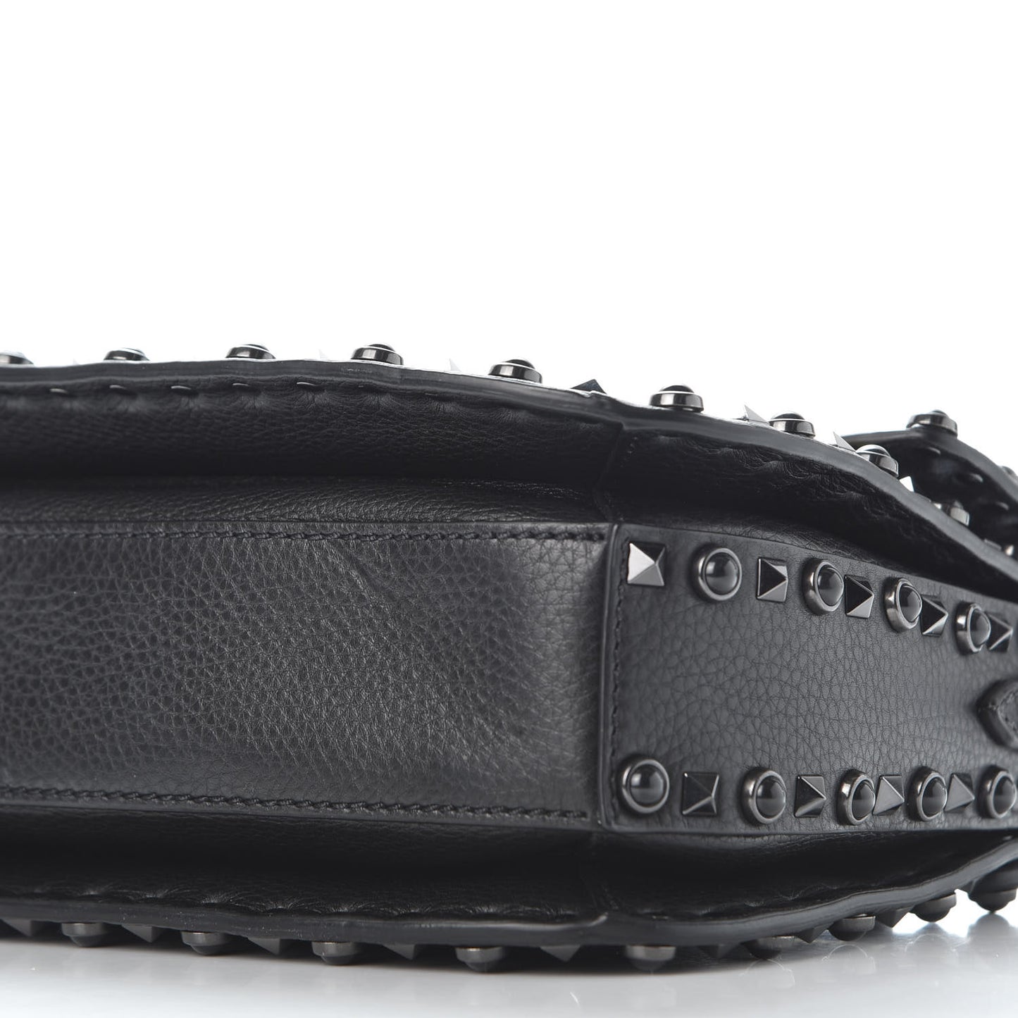 Calfskin Beaded Medium Guitar Strap Rockstud Rolling Flap Saddle Bag Black