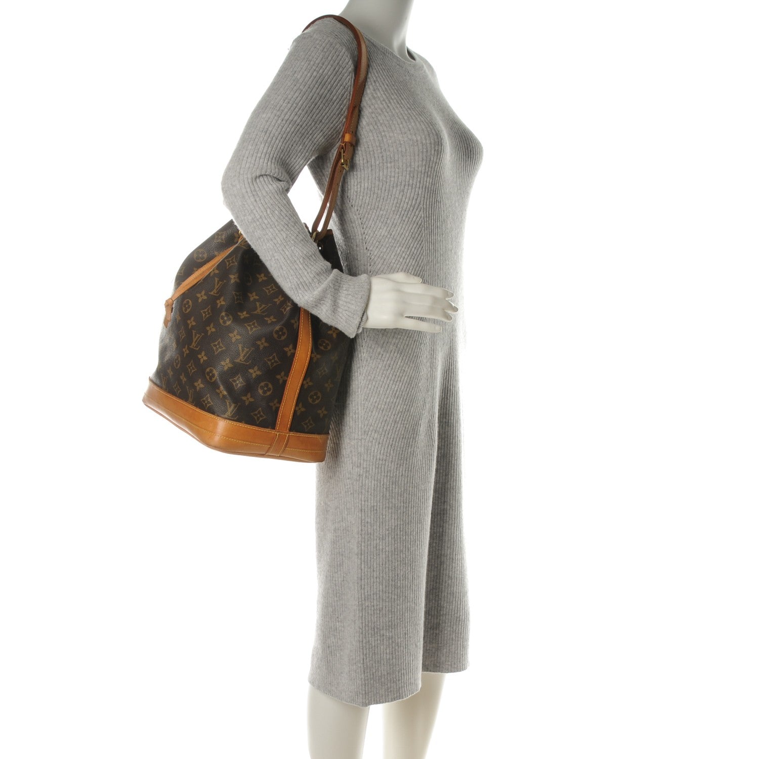 Louis Vuitton Monogram Noe 2 of 9