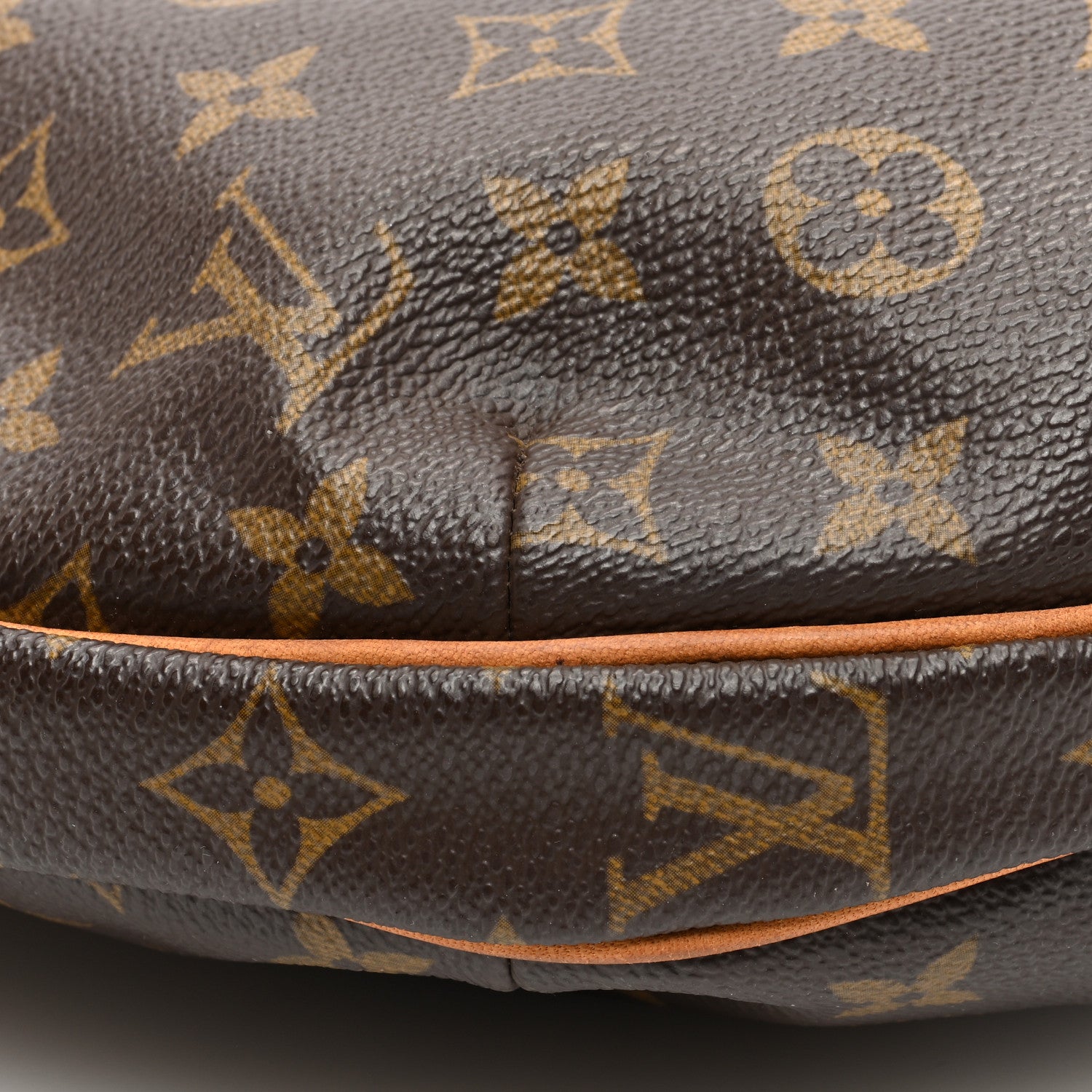 Louis Vuitton Monogram Croissant MM 8 of 10