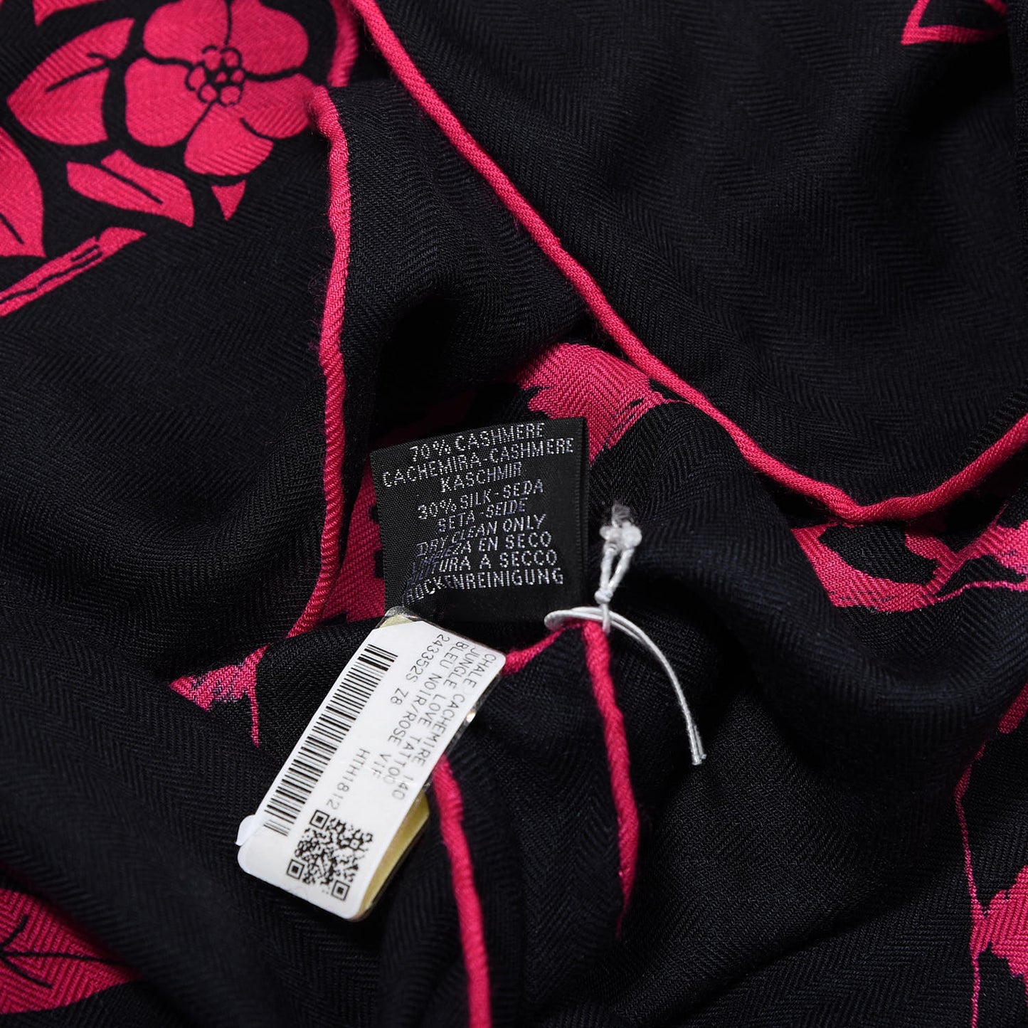 Cashmere Silk Jungle Love Tattoo Shawl 140 Black Rose Vif