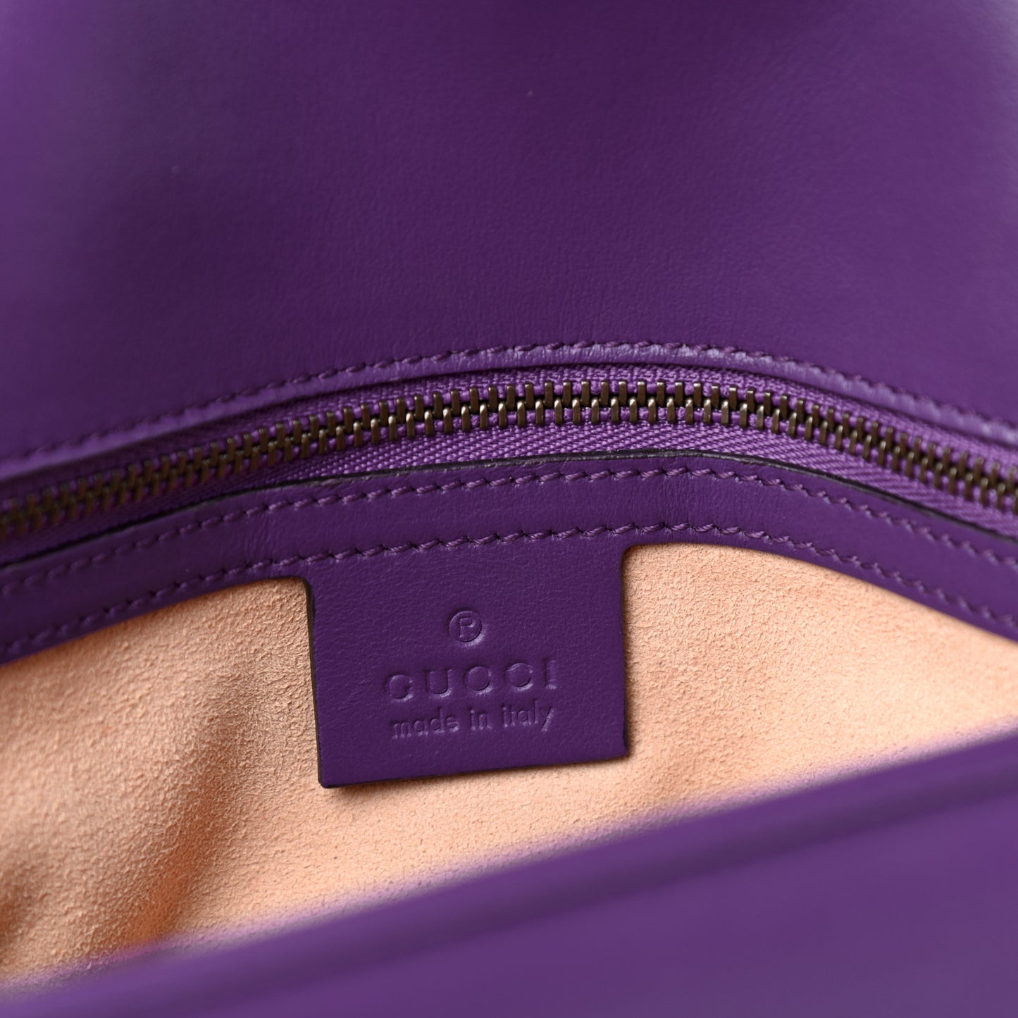 Calfskin Matelasse Small GG Marmont Shoulder Bag Shine Purple