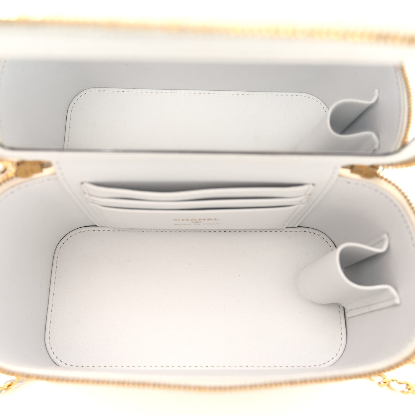 Patent Enamel Quilted Small Coco Hearts Vanity Case With Chain White