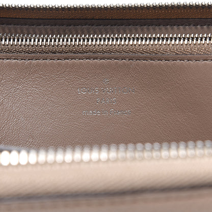 Louis Vuitton Veau Cachemire Comete Wallet 5 of 8