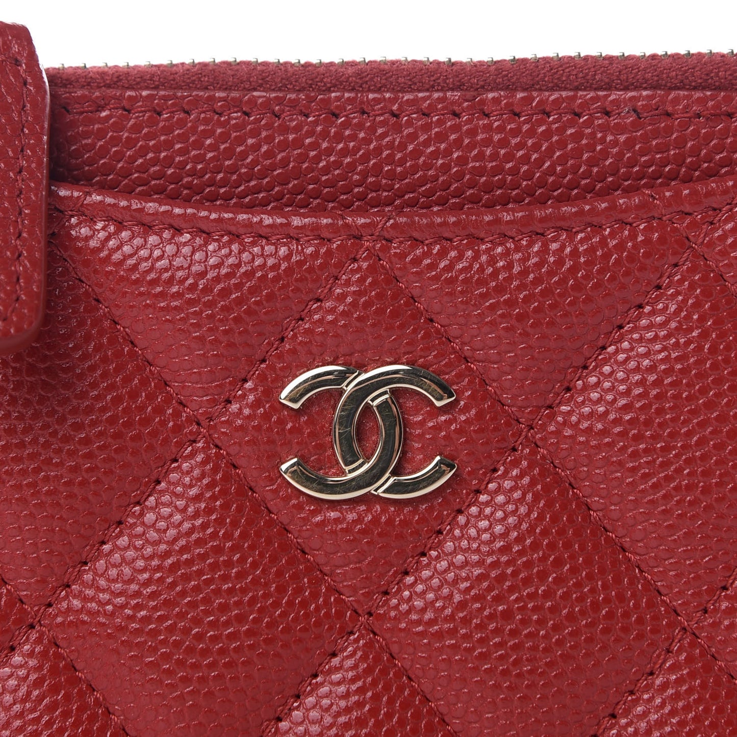 Caviar Quilted CC Zip Card Holder Red