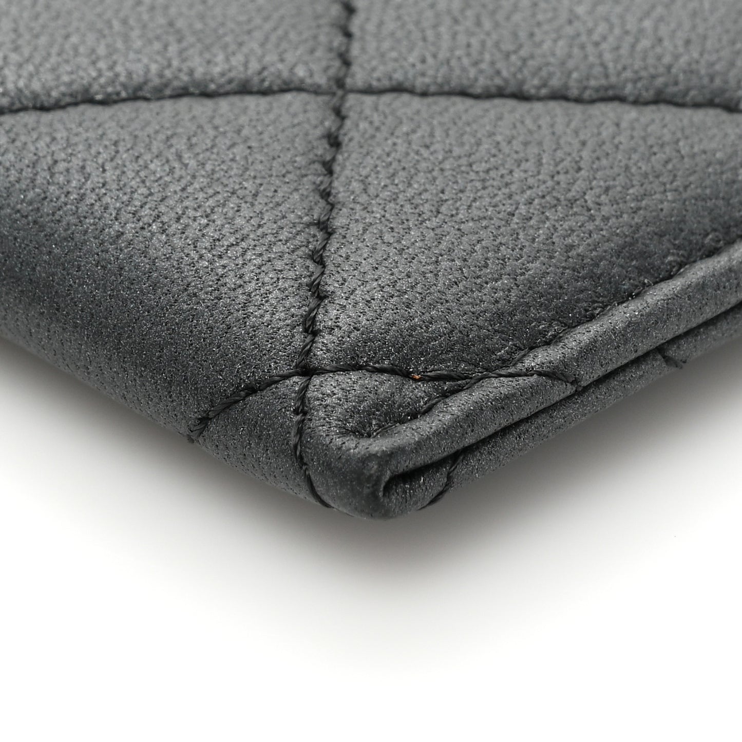 Pearly Lambskin Quilted Card Holder So Black