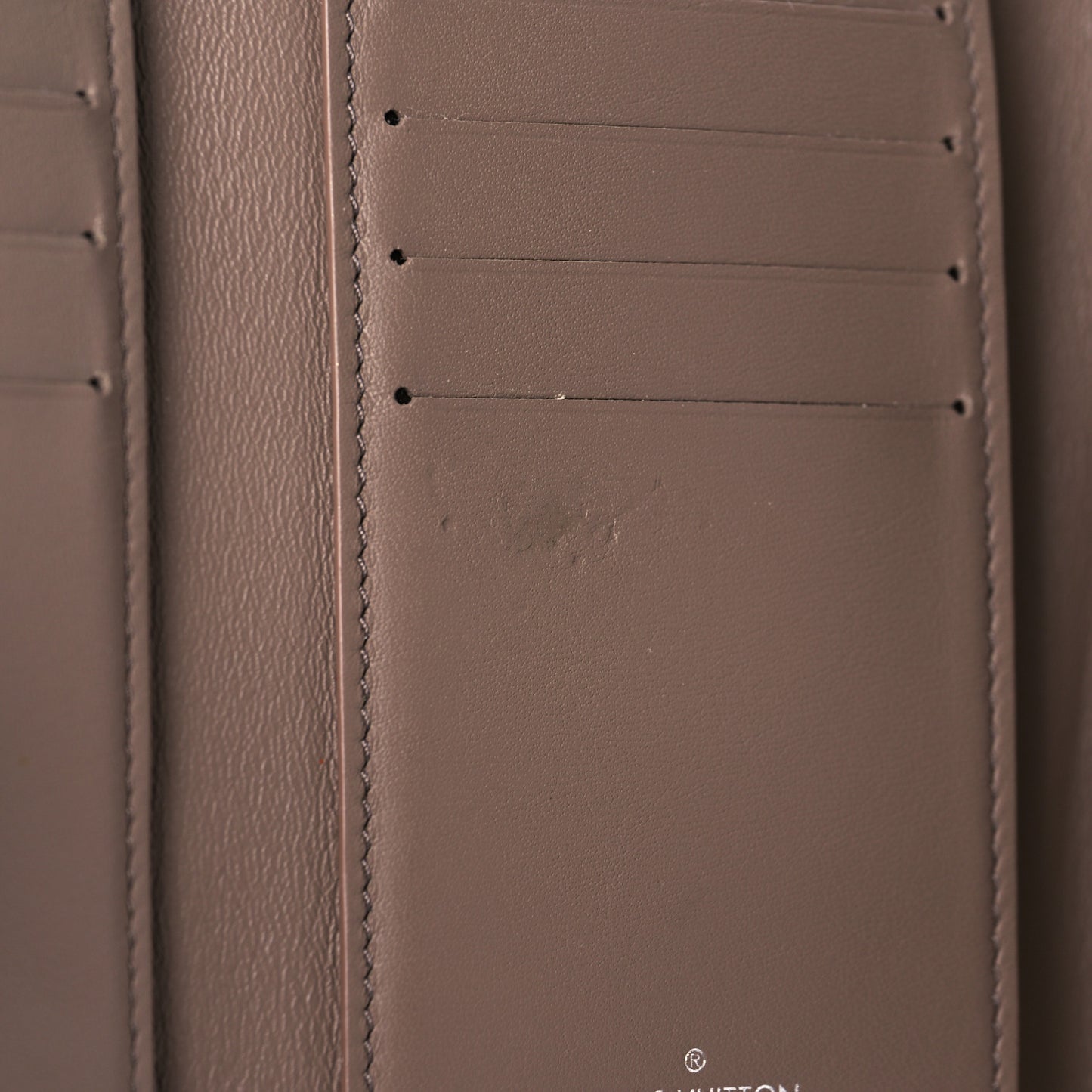 Taurillon Capucines Compact Wallet Magnolia