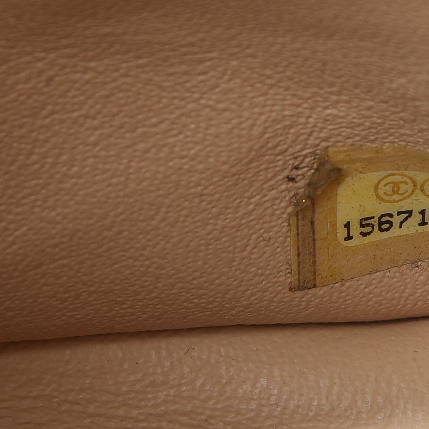 Caviar Quilted Jumbo Double Flap Beige Clair
