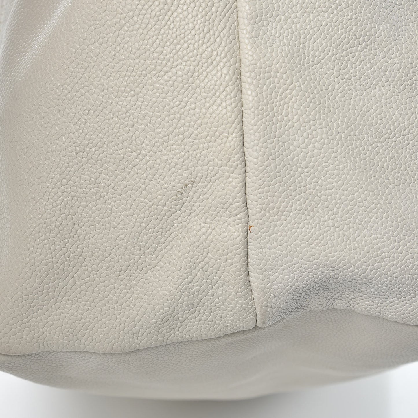 Distressed Caviar XL Coco Cabas White