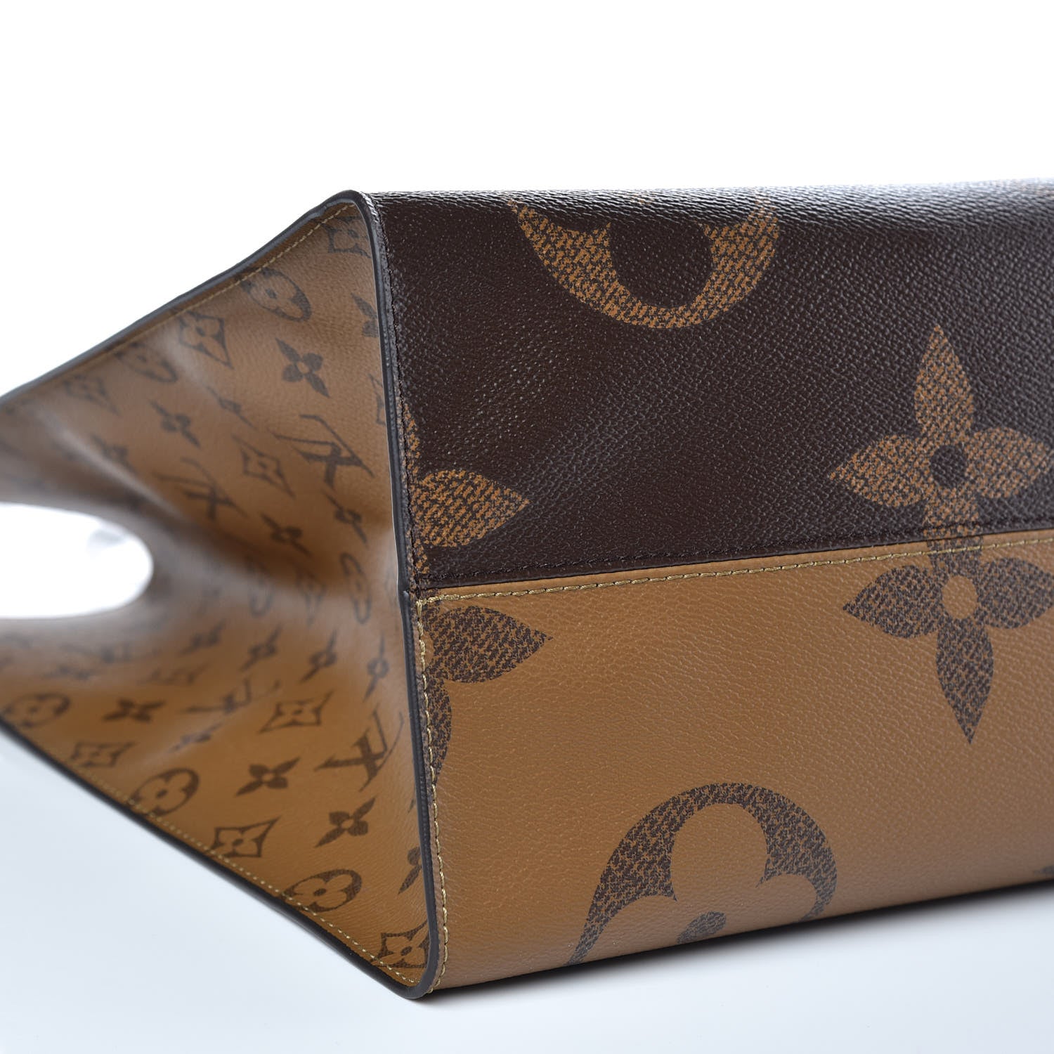 Louis Vuitton Reverse Monogram Giant Onthego GM 8 of 9