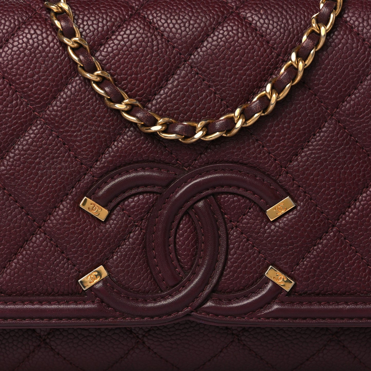 Caviar Quilted Small CC Filigree Flap Burgundy