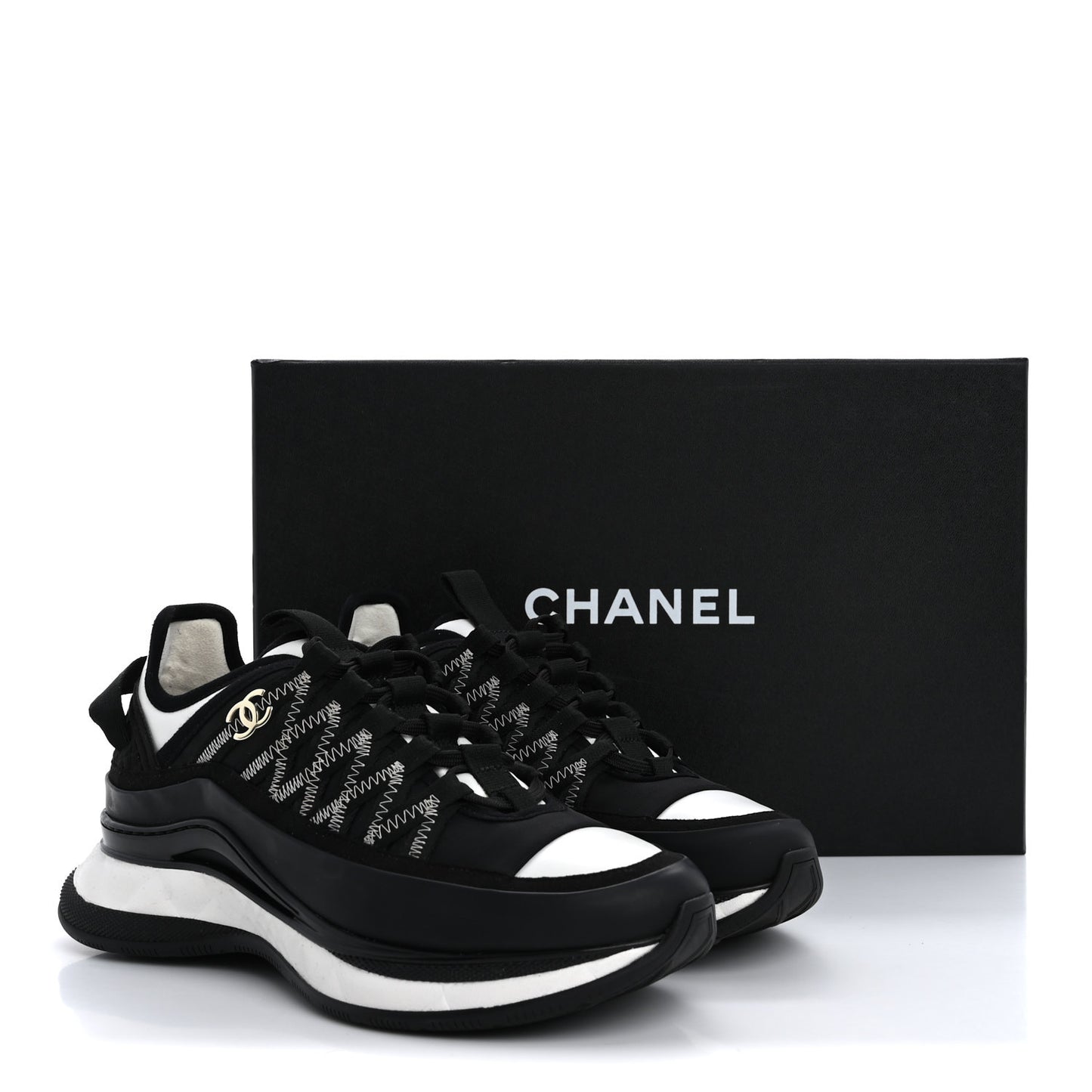 Mixed Fibers Suede Calfskin CC Sneakers 36 White Black