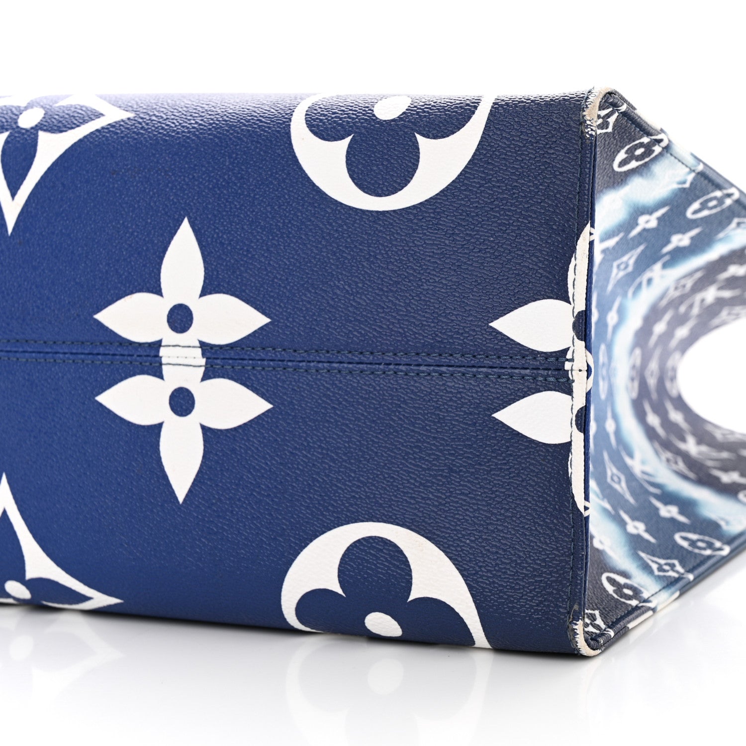 Louis Vuitton Monogram Escale Onthego GM Blue 10 of 21
