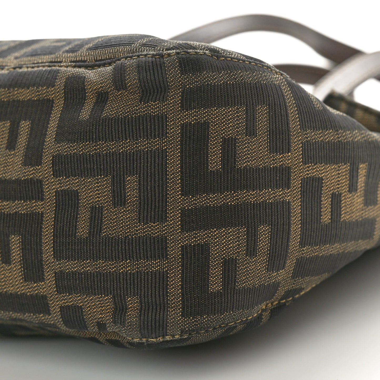 Zucca Small Handbag Tobacco