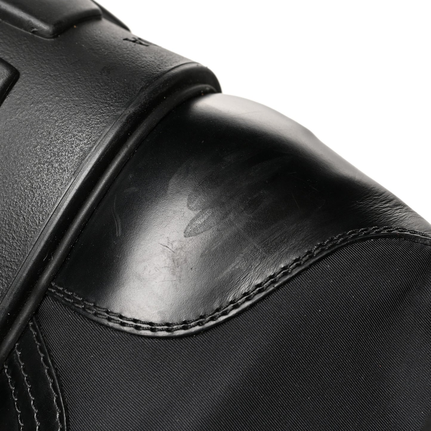 Spazzolato Rois Nylon Metal Triangle Logo Monolith Pouch Pocket 55mm Boots 38.5 Black