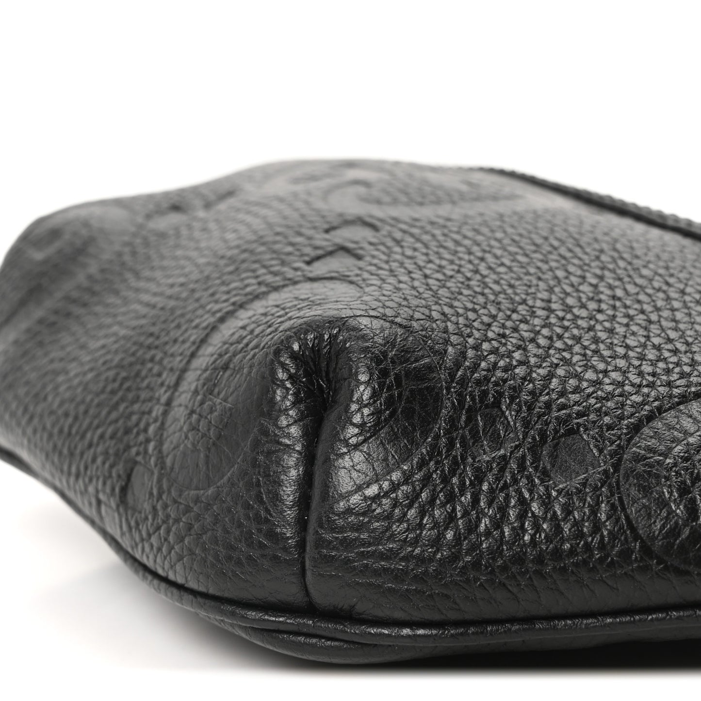 Piuma Calfskin Jumbo GG Embossed Small Belt Bag Black