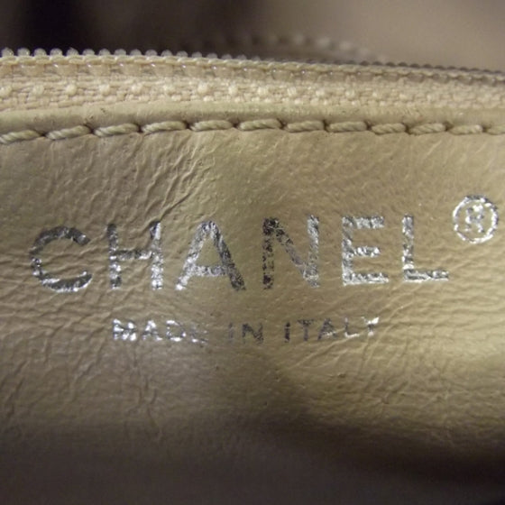 Chanel Luxe Ligne Large Bowler Bronze 13 of 14