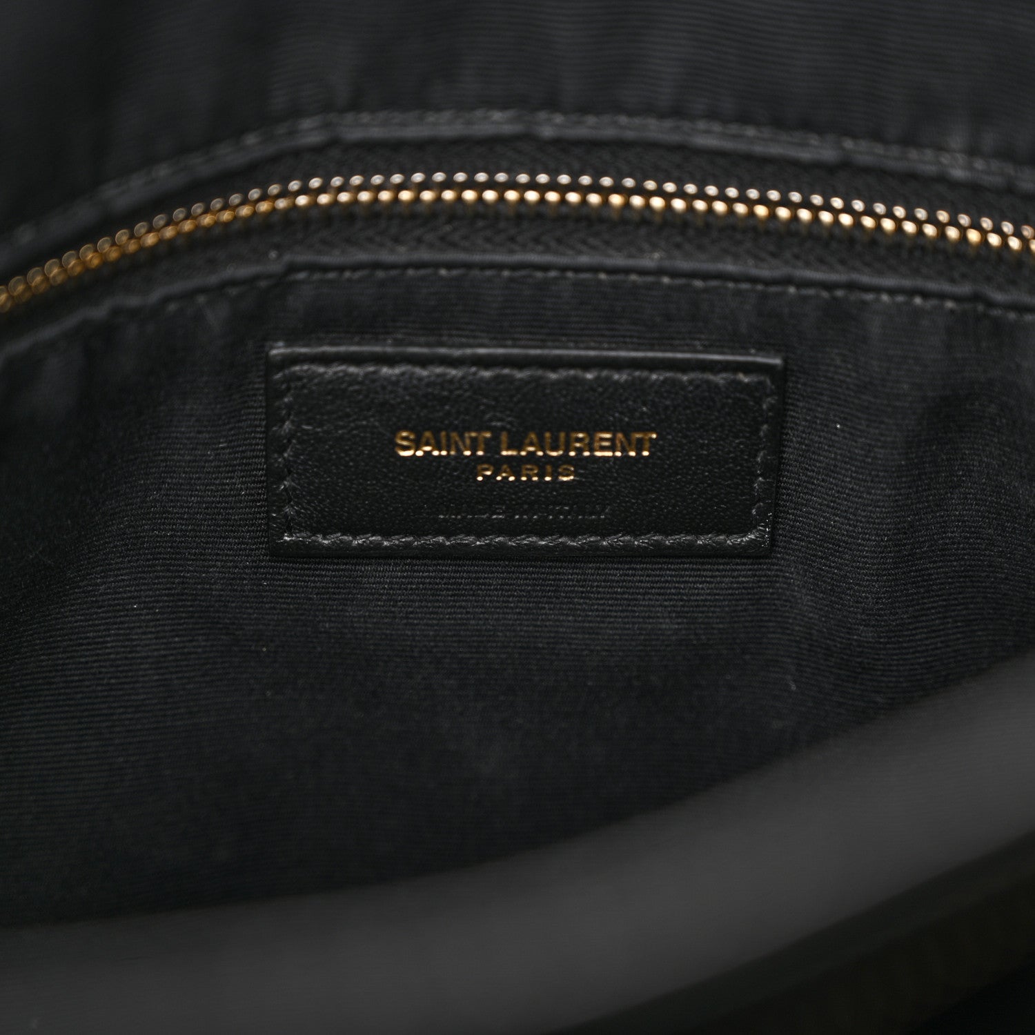 Saint Laurent Grain de Poudre Matelasse Chevron Medium Tribeca Shopping Bag Black 7 of 15