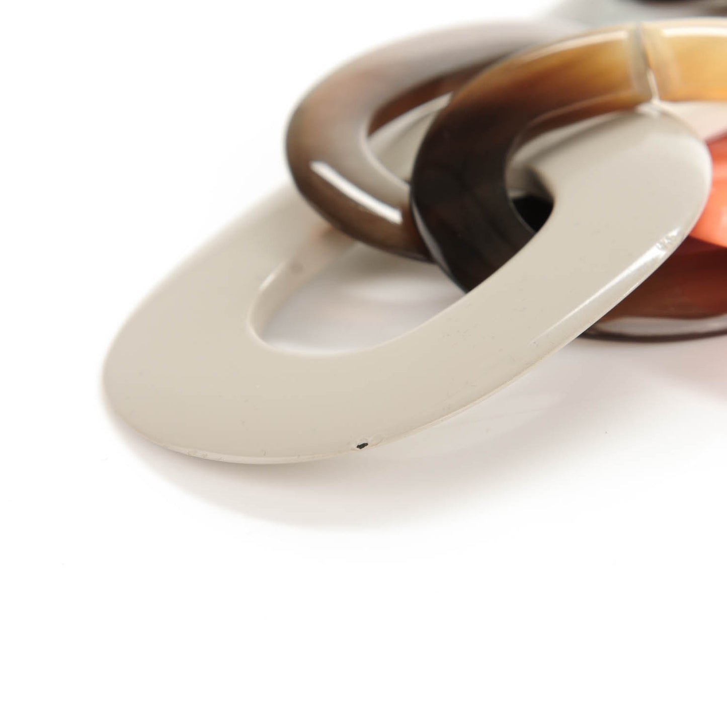 Lacquered Wood Buffalo Horn Karamba Necklace Blanc Mink Saumon
