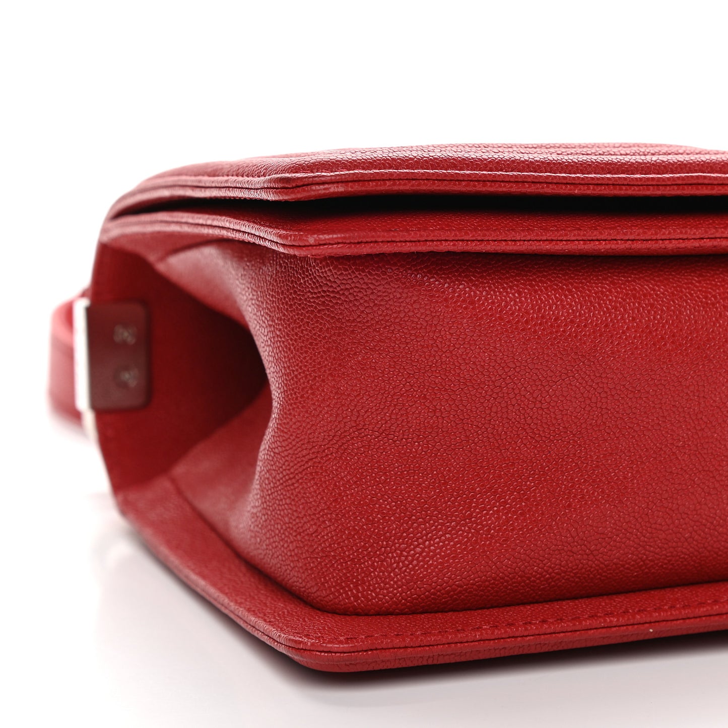 Caviar Quilted Medium Boy Flap Red