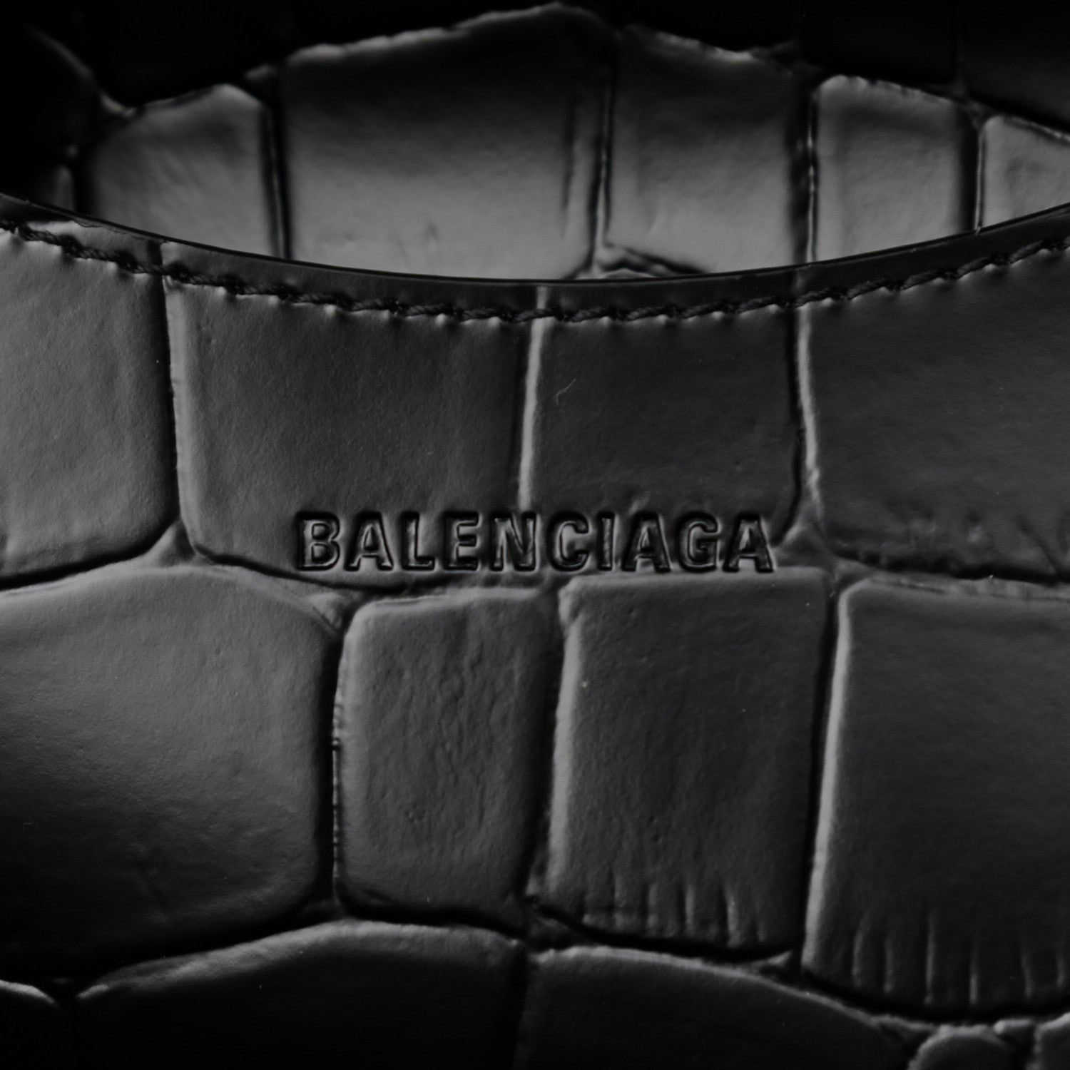 Balenciaga Semi Shiny Calfskin Crocodile Embossed Neo Classic Black Hardware S City Black 6 of 9