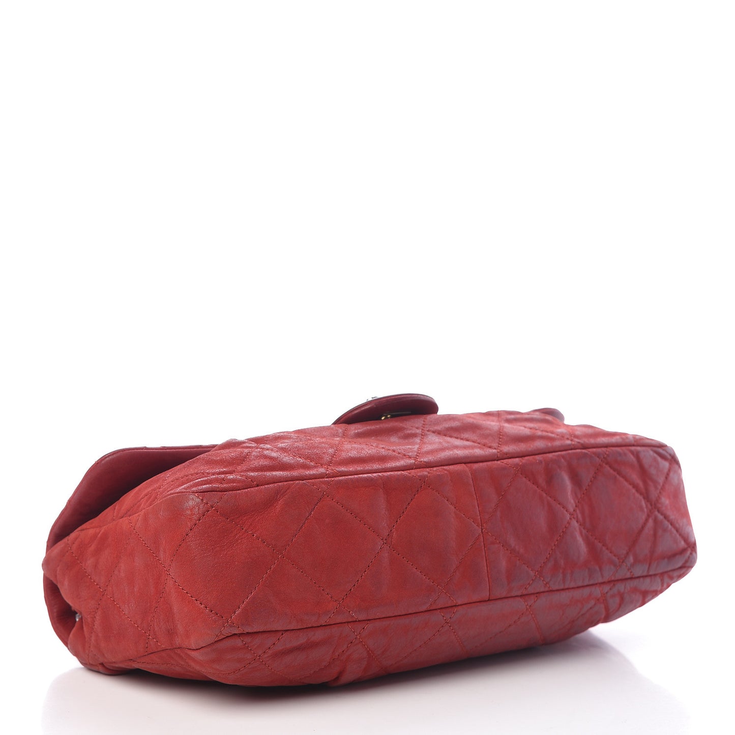 Iridescent Calfskin Large Chic Quilt Flap Red