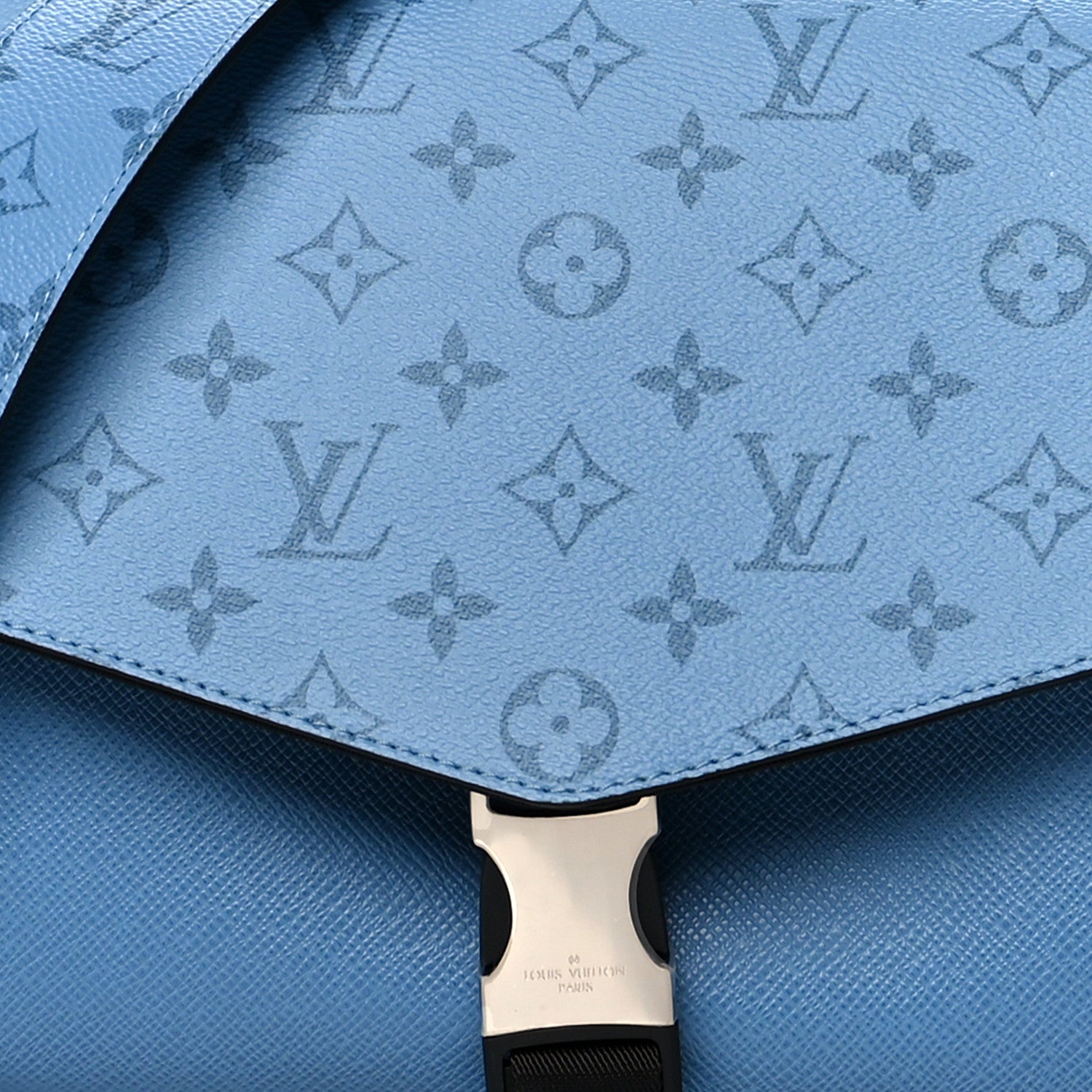 Louis Vuitton Taigarama Messengerama Denim 8 of 10
