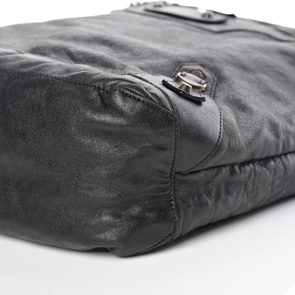 Balenciaga Agneau Classic Hardware Day Hobo Black 6 of 17