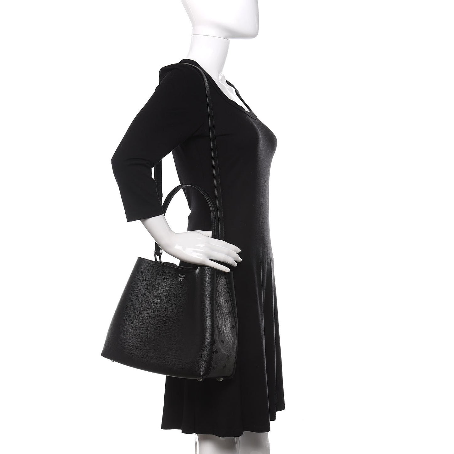 Grained Calfskin Visetos Medium Sarah Hobo Black
