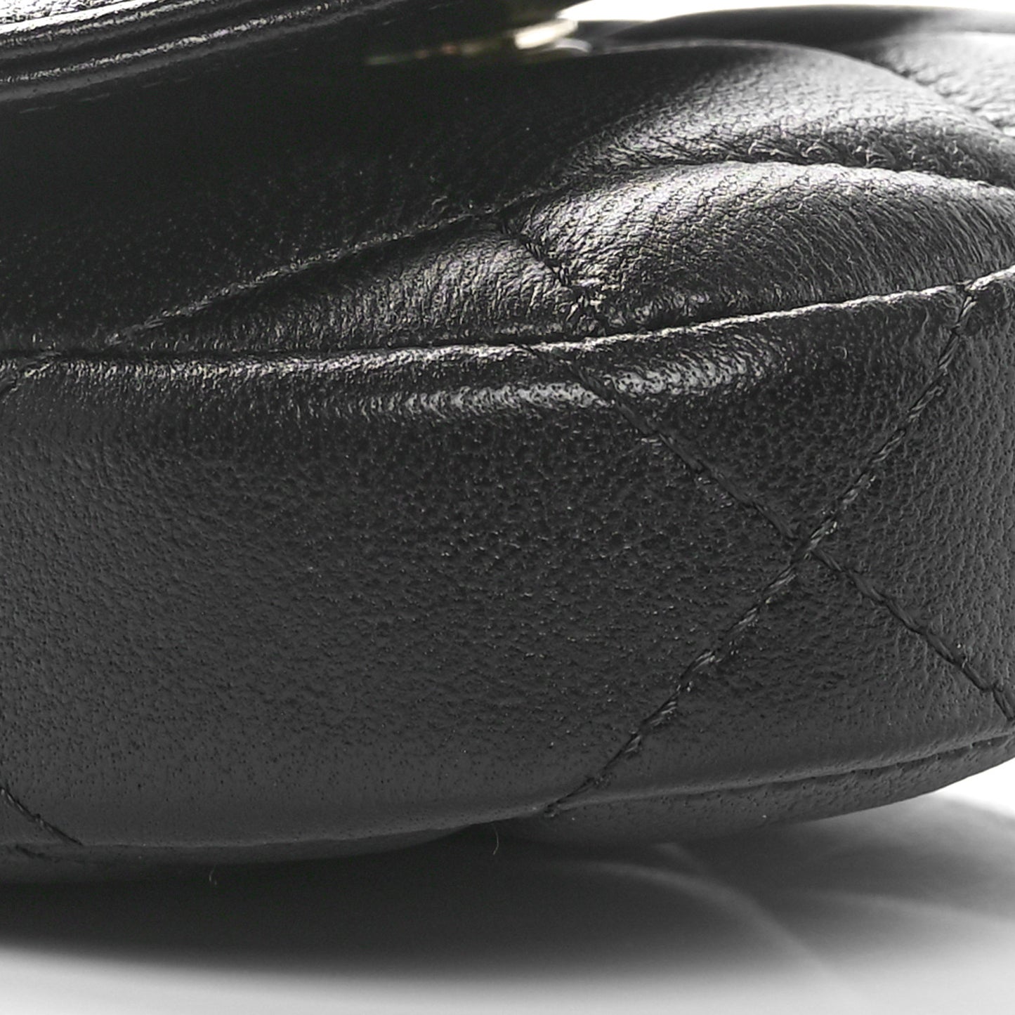 Lambskin Quilted Pearl Top Handle Clutch With Chain Black