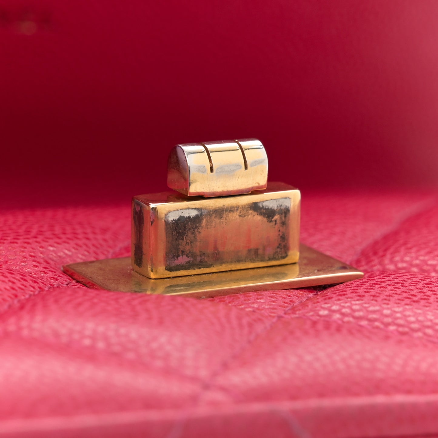 Caviar Quilted 2.55 Reissue Wallet On Chain WOC Dark Pink