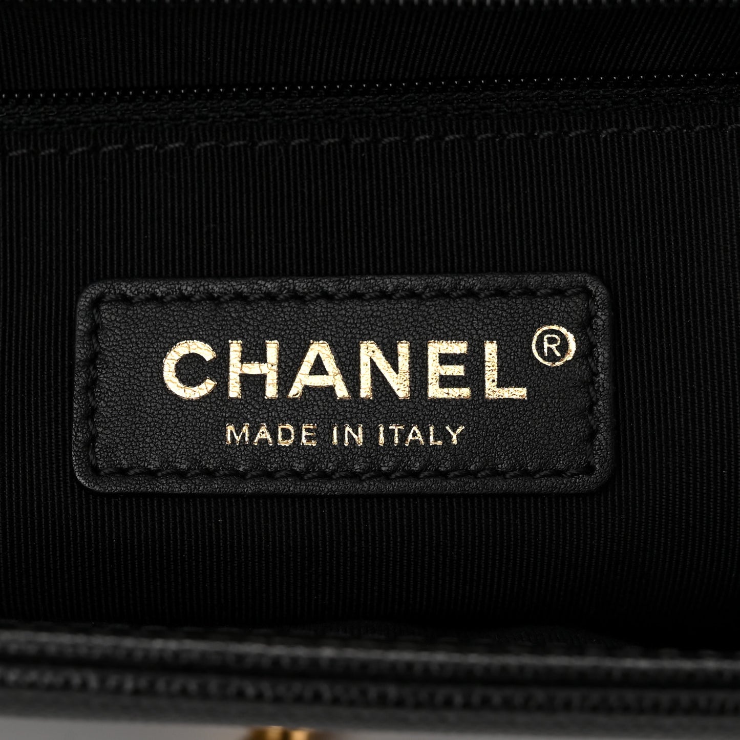 Caviar Quilted New Medium Boy Flap Black